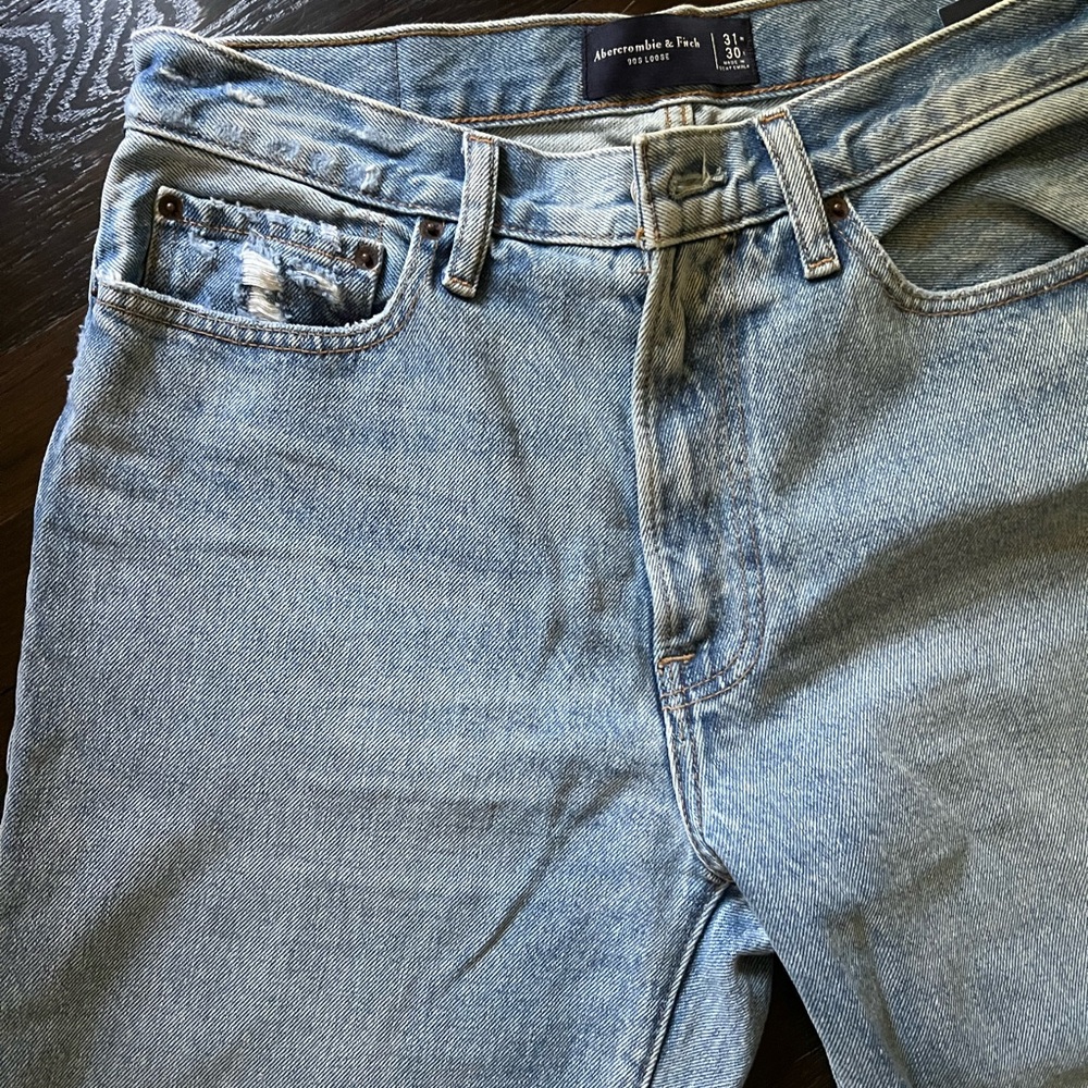 Abercrombie 90’s loose jeans